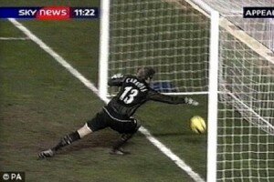 EPL clubs vote for goal-line technology