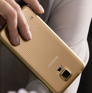 Samsung unveils Galaxy S5