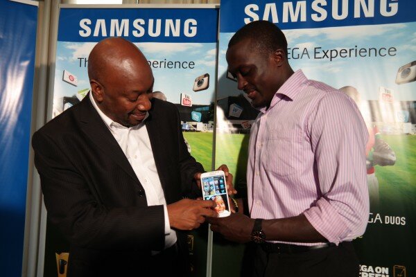Samsung boosts fight against Ebola with smartphones worth $1m